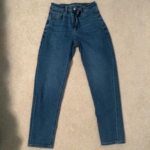 american eagle mom jeans
